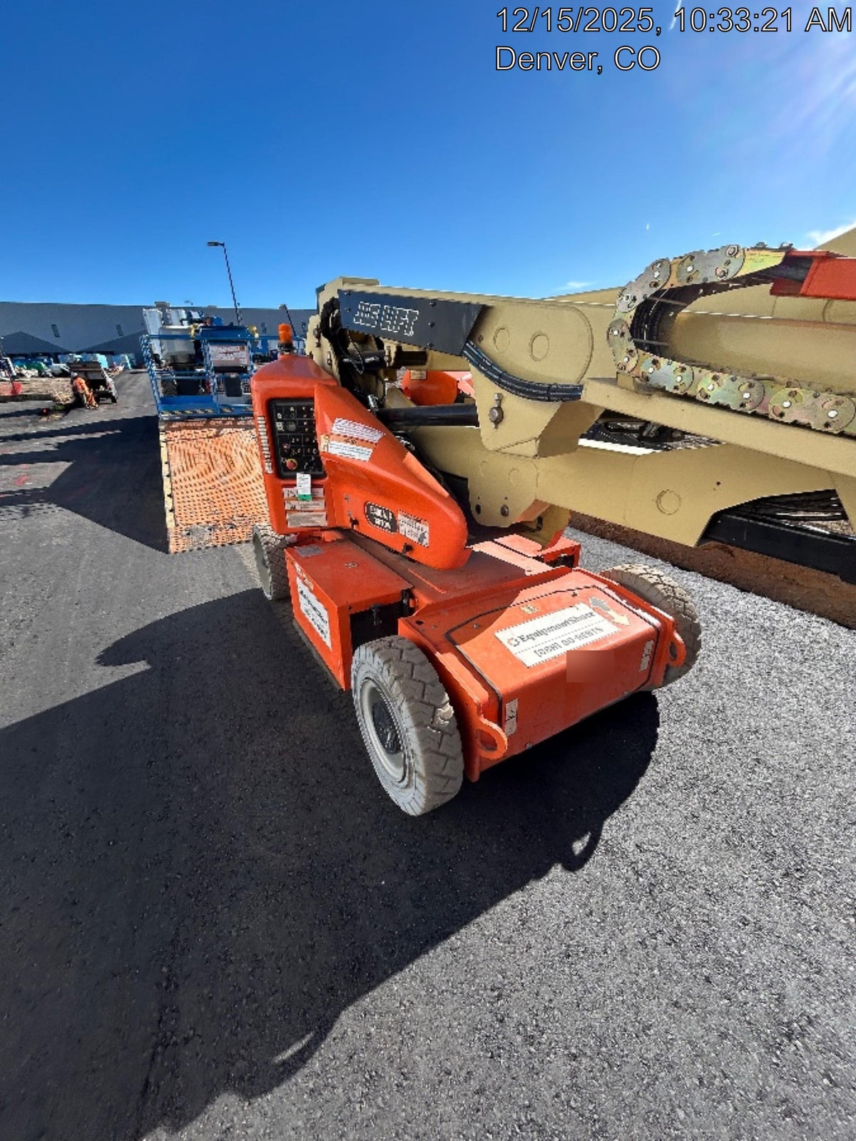 2019 JLG E400AJPN