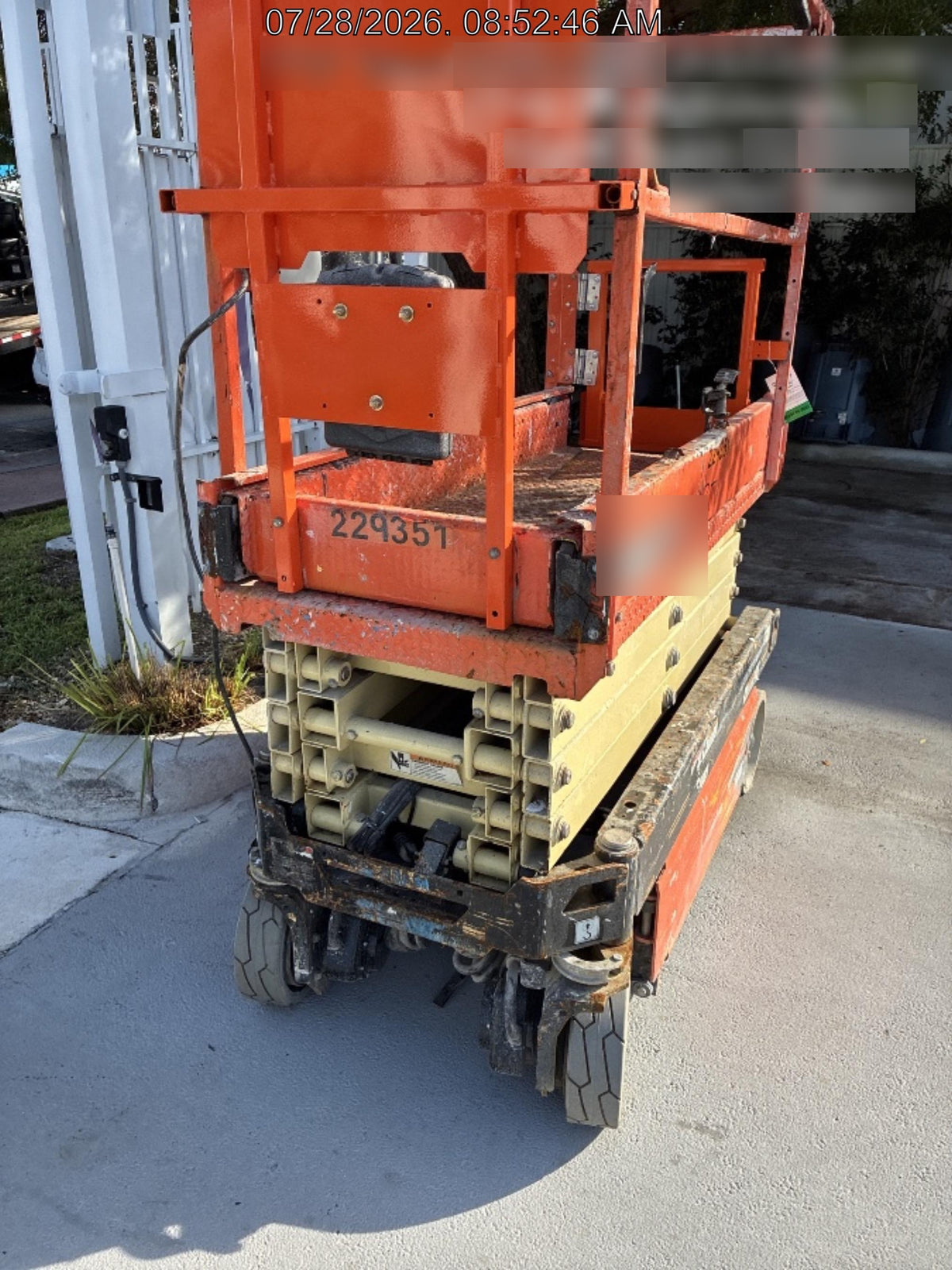 2022 JLG ES1932