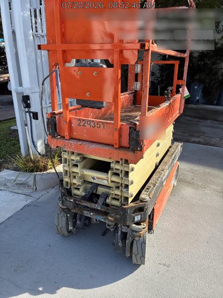 2022 JLG ES1932