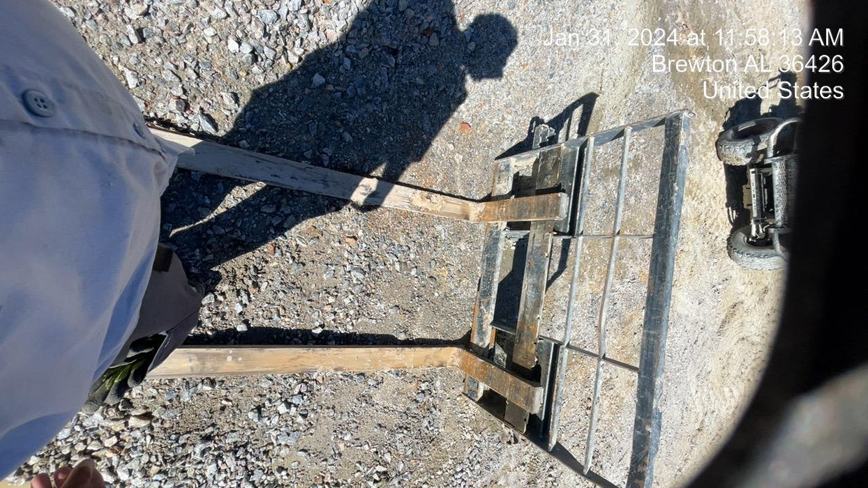 2022 ARROW MATERIAL HANDLING 72" Pallet Forks - Arrow