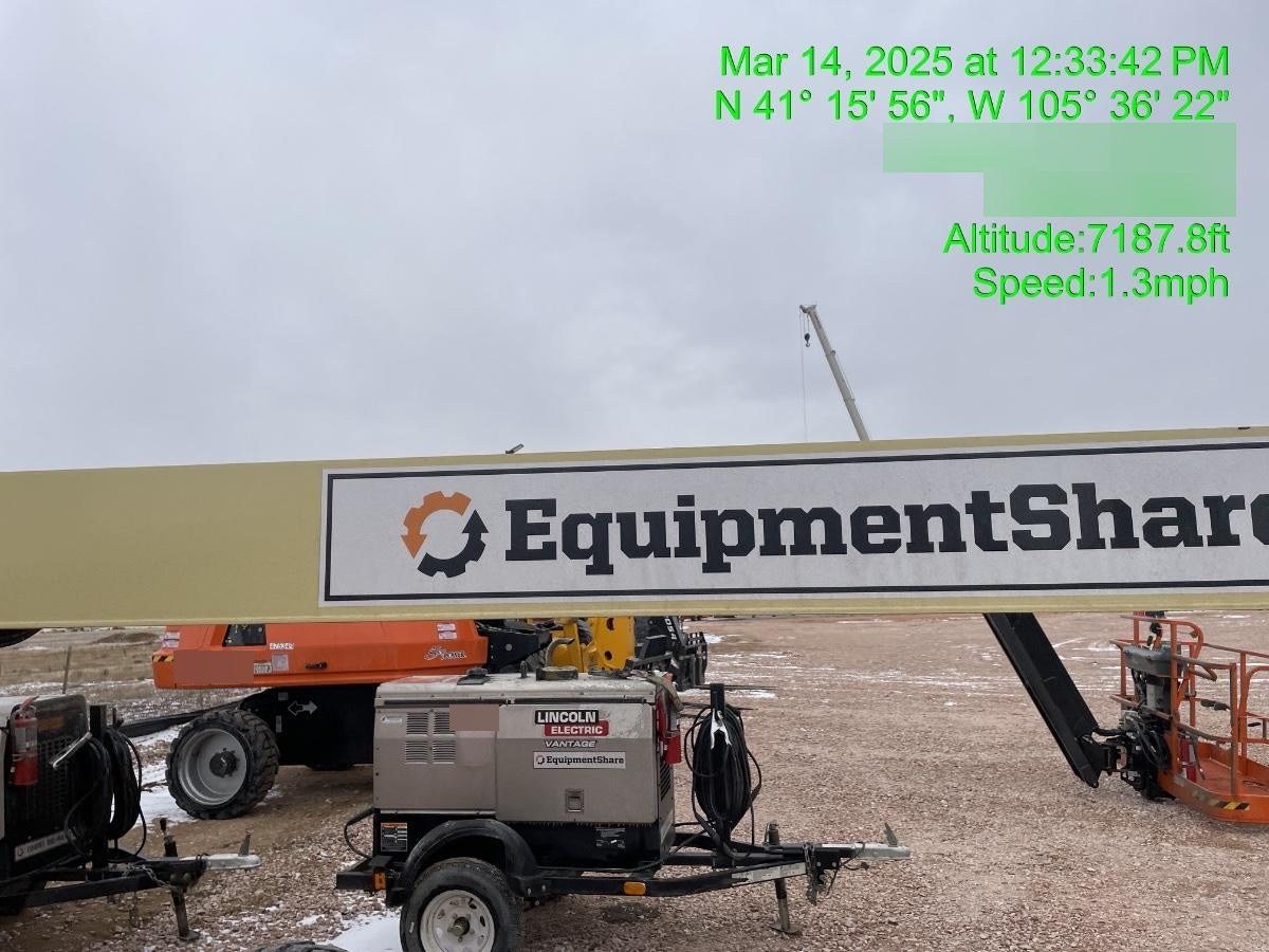 2022 JLG 460SJ