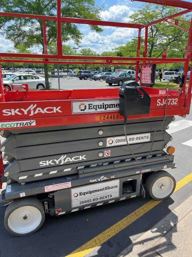 2021 SKYJACK SJ4732