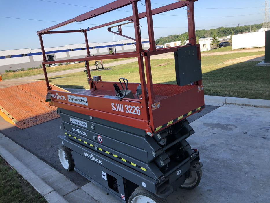 2017 Skyjack SJIII-3226 Standard Rental Specs