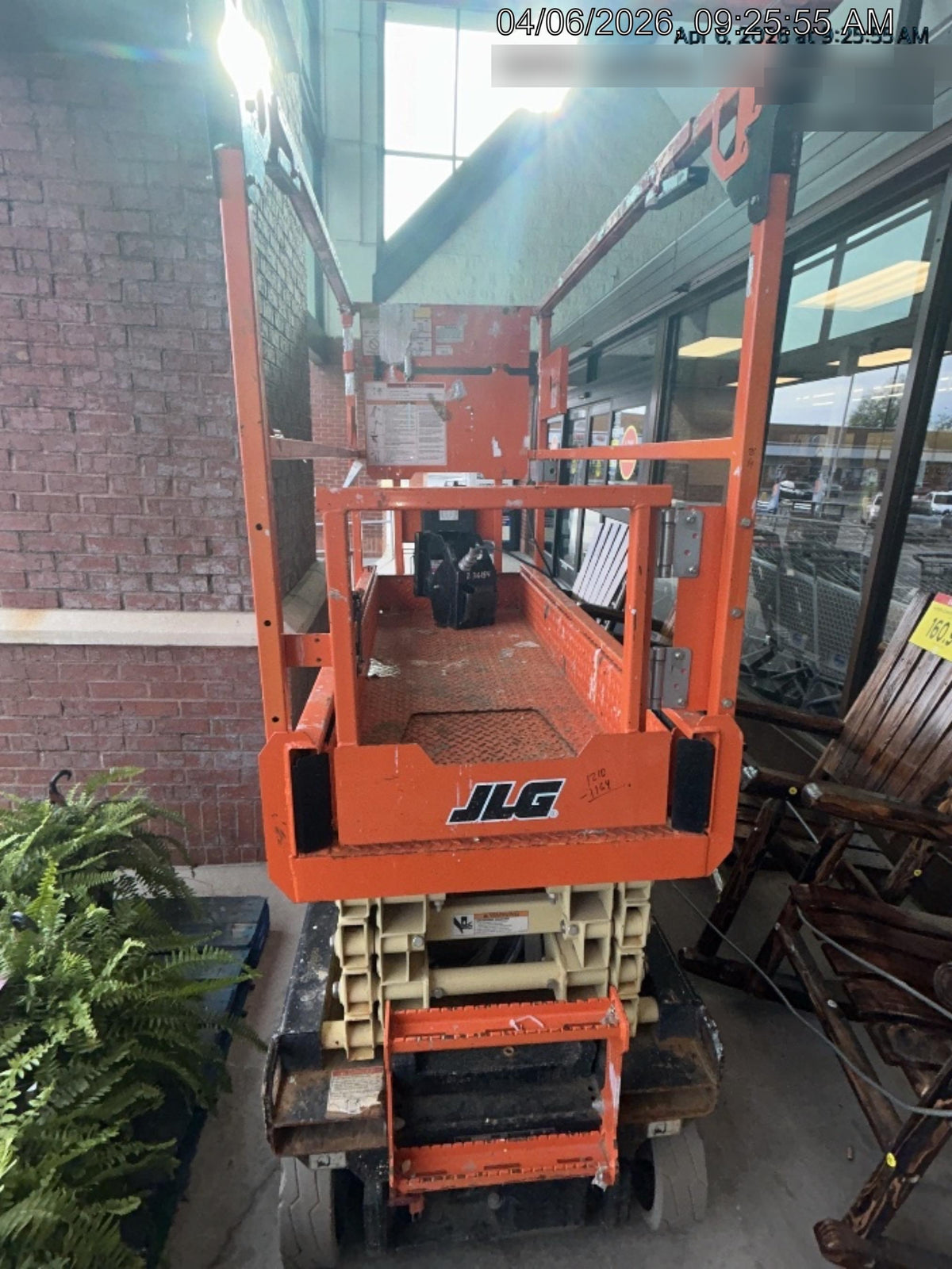 2022 JLG ES1932