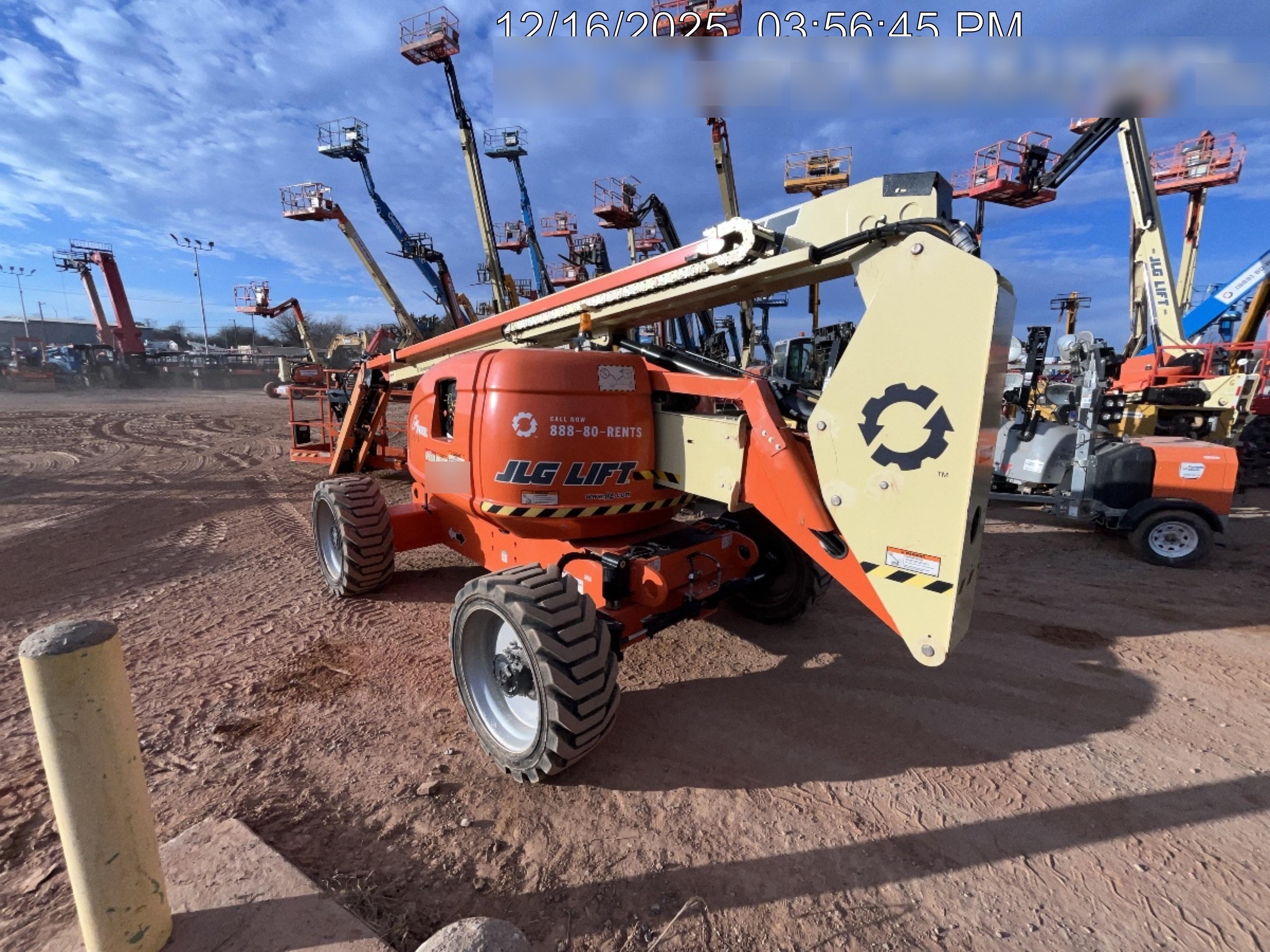 2023 JLG 600AJ