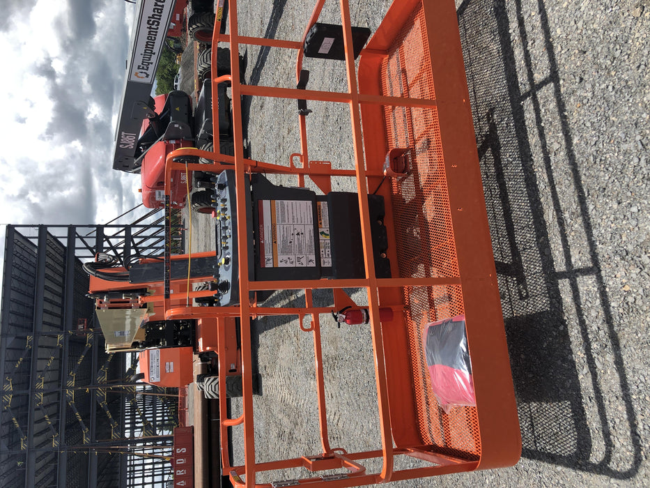 2019 JLG 860SJ
