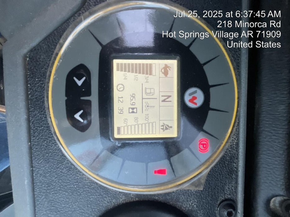 2025 WACKER NEUSON DW311 Cab Turf Tires