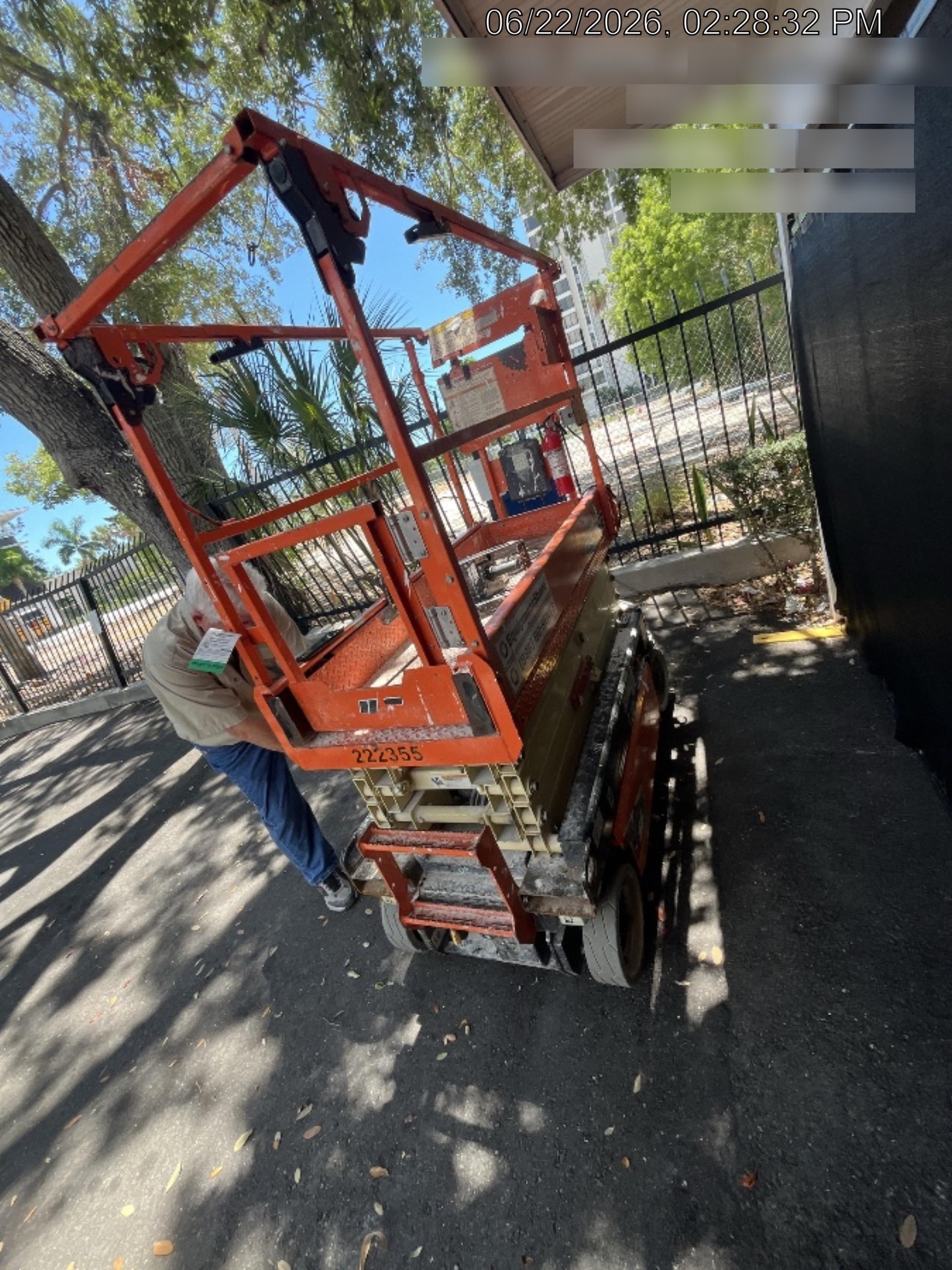 2022 JLG ES1932