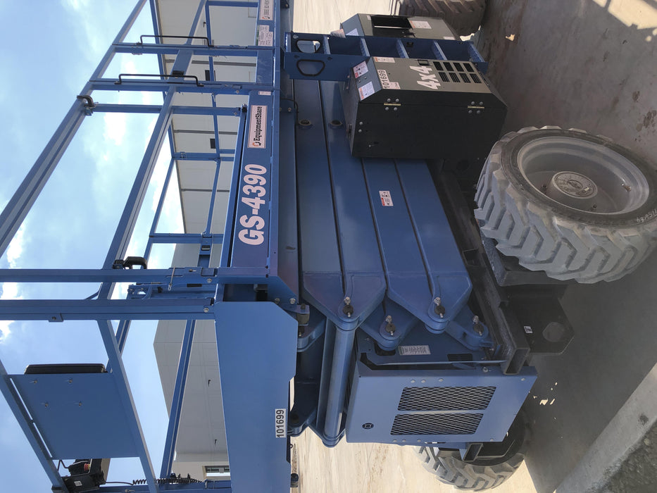2020 GENIE GS-4390 RT