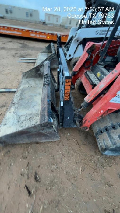 2025 ARROW MATERIAL HANDLING F5100CB - 72"