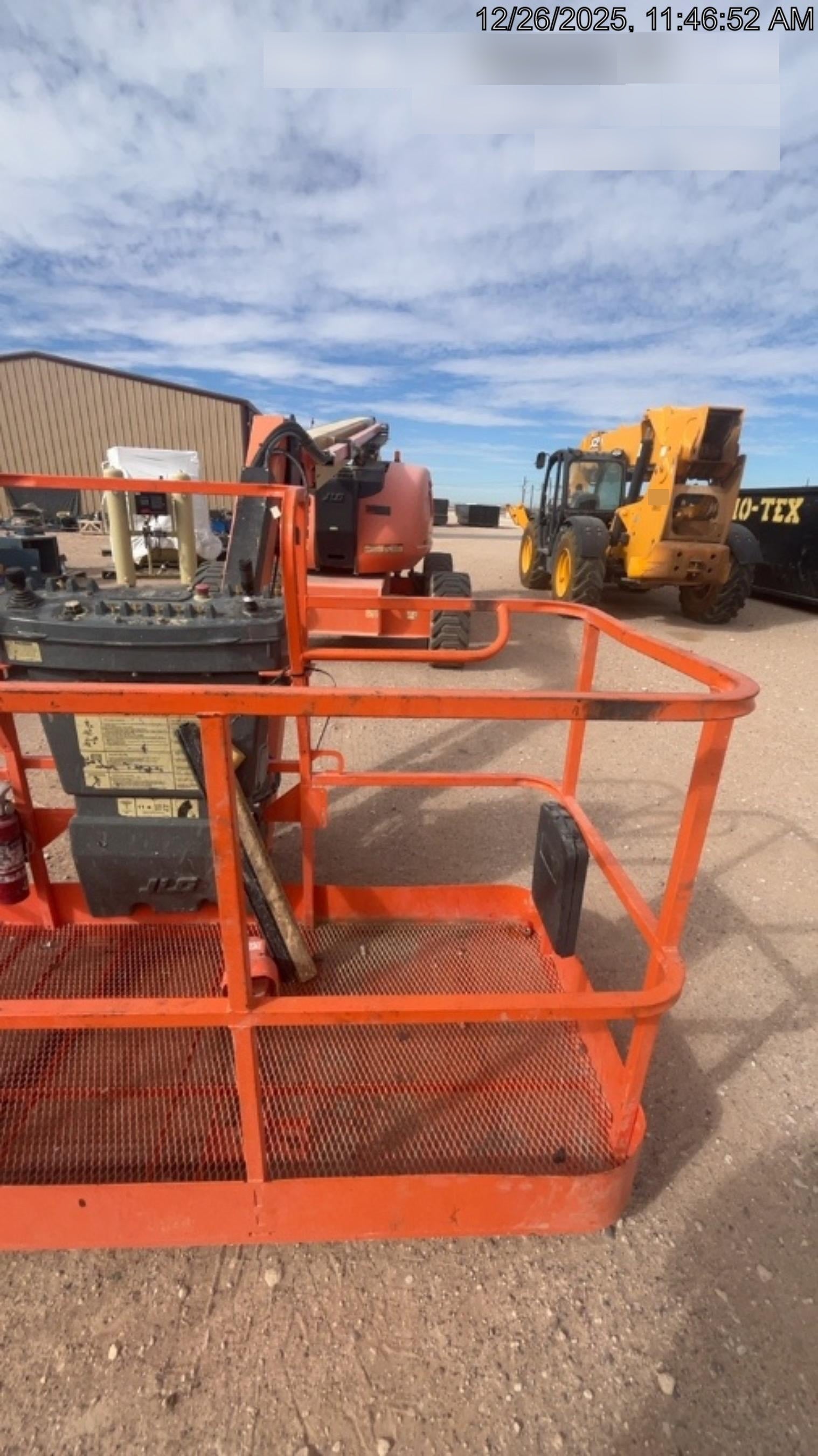 2019 JLG 600AJ