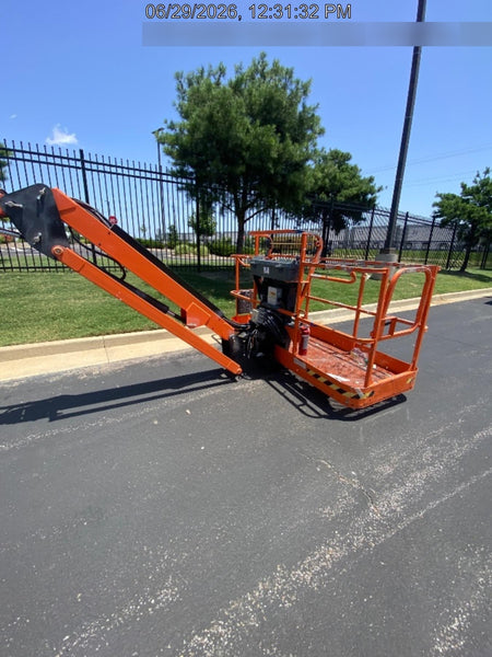 2023 SKYTRAK 8042