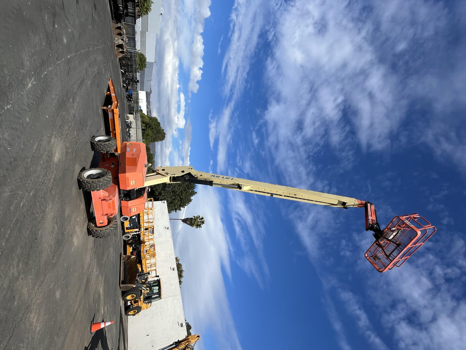 2019 JLG 860SJ