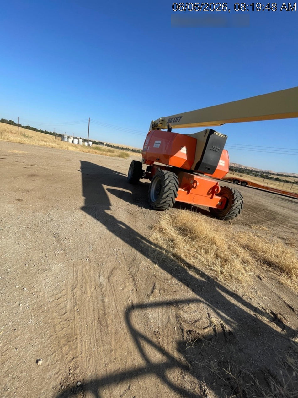 2020 JLG 800AJ