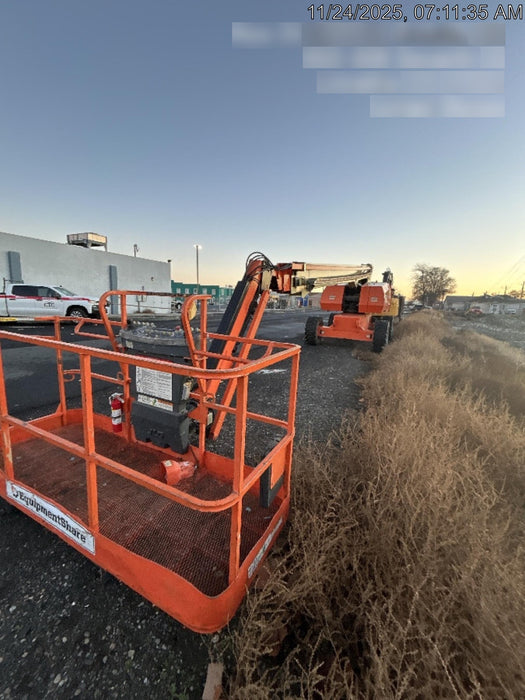 2019 JLG 860SJ