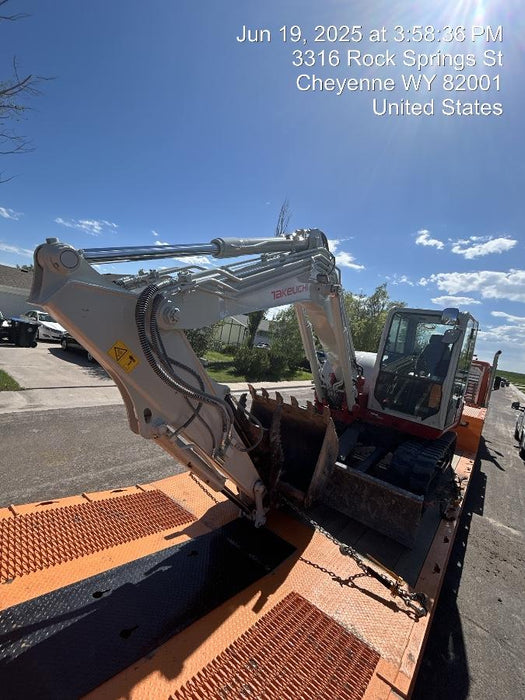 2025 TAKEUCHI 36" Bucket - Takeuchi