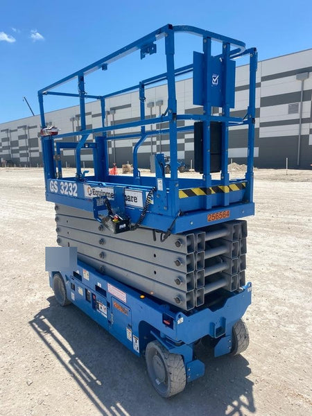 2022 GENIE GS-3232