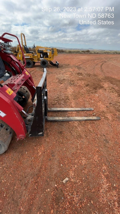 2022 ARROW MATERIAL HANDLING 48" Pallet Forks - Arrow