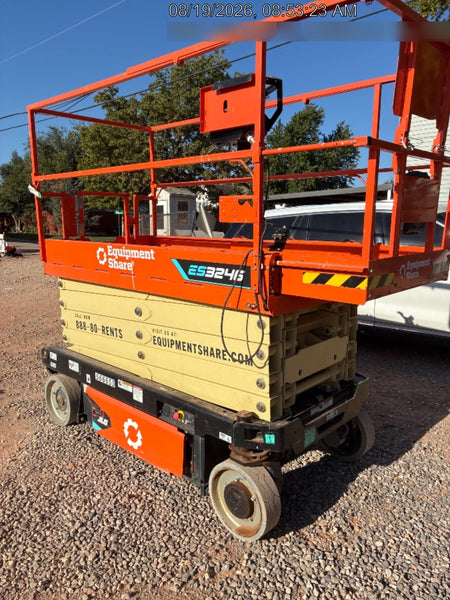 2025 JLG ES3246
