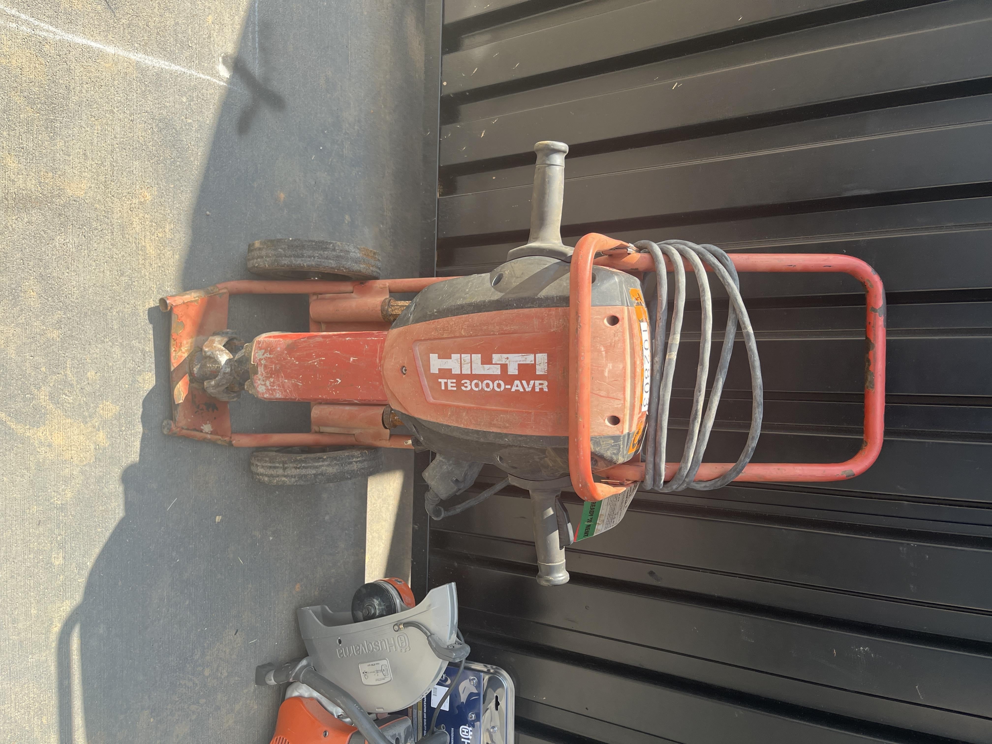 2020 HILTI TE 3000-AVR