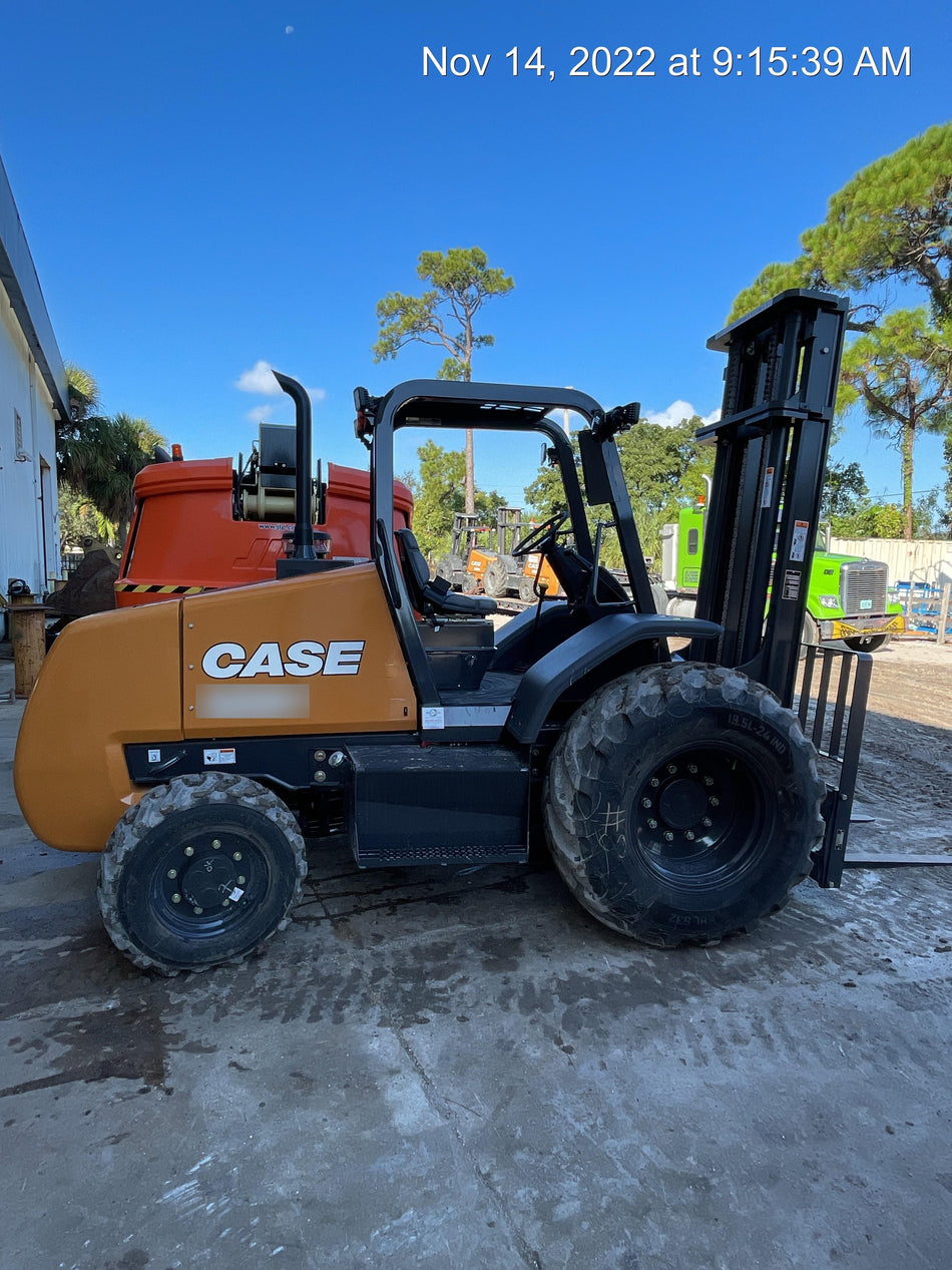 2023 CASE 588H
