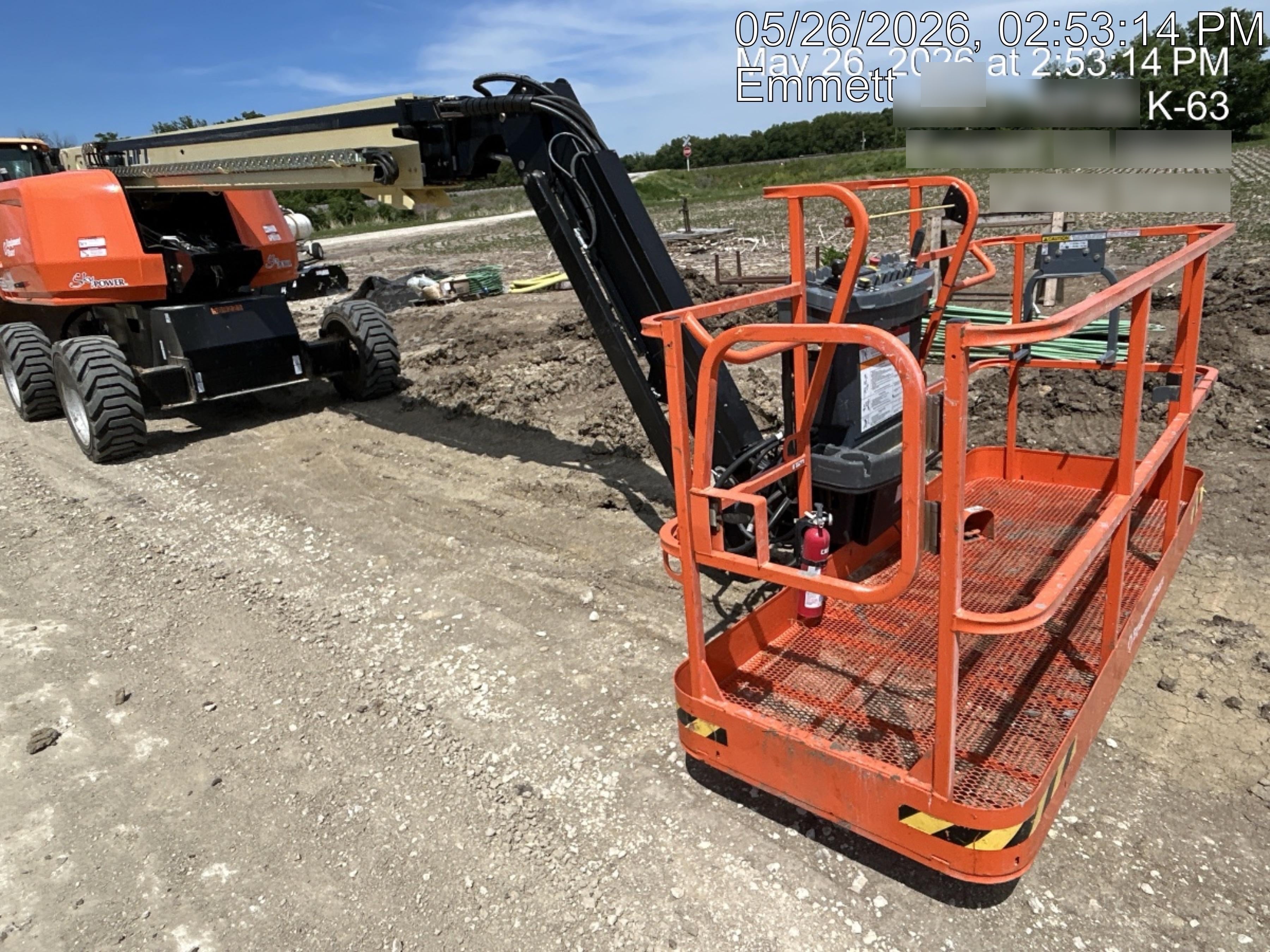2025 JLG 660SJ