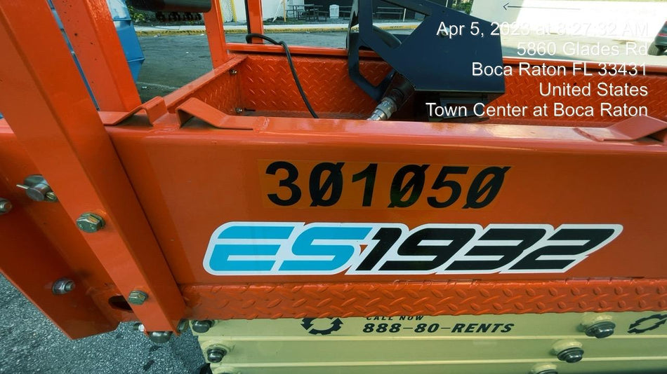 2023 JLG ES1932