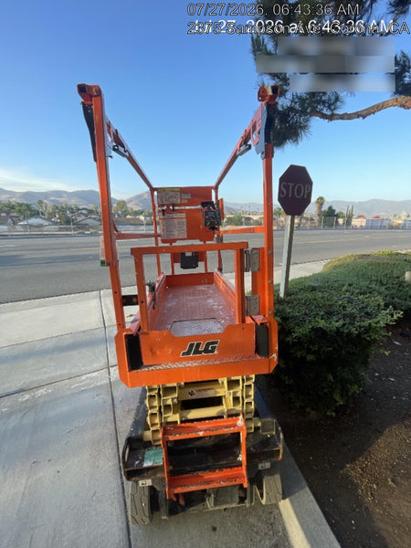 2022 JLG ES1932