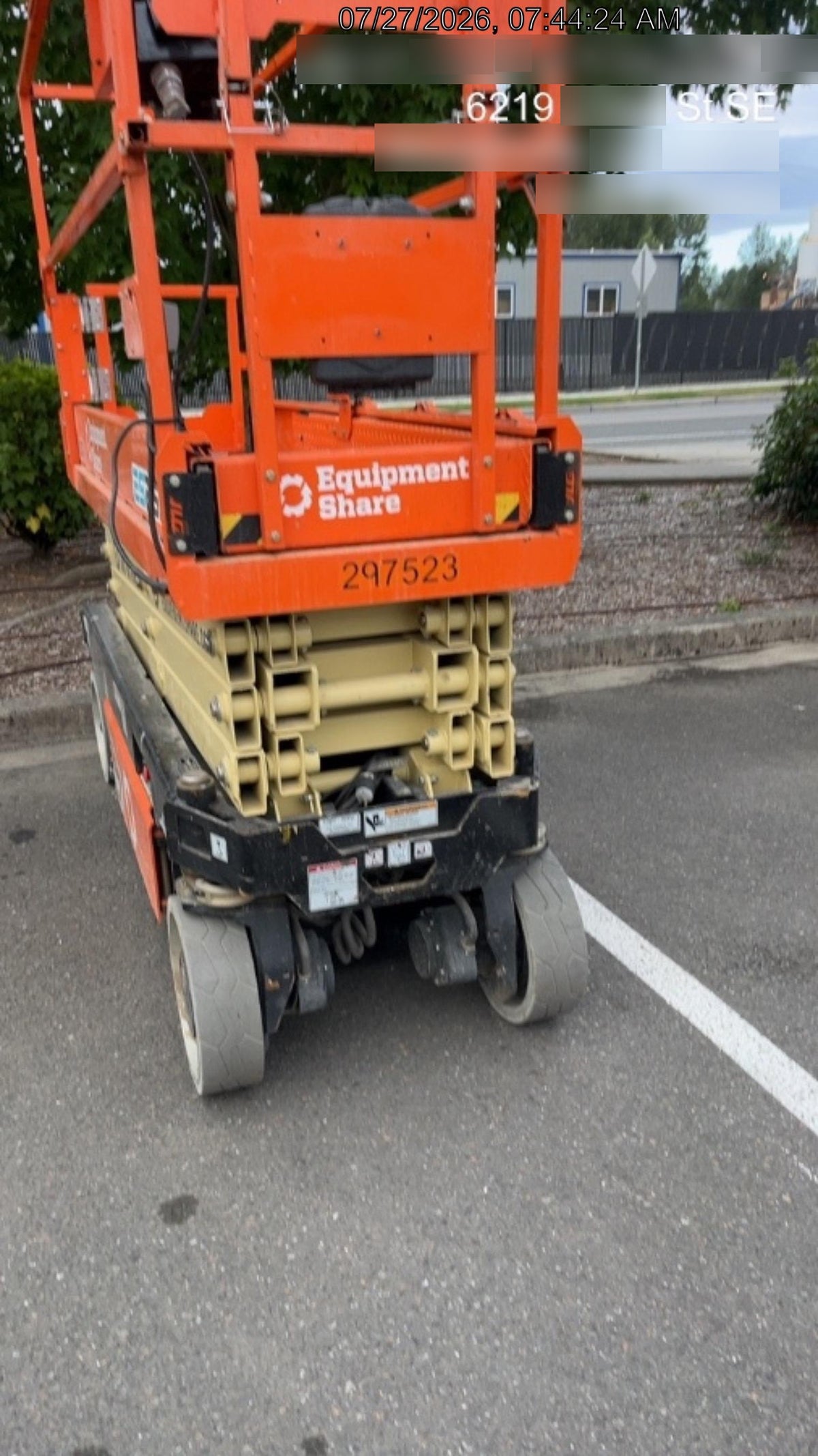 2023 JLG ES2632