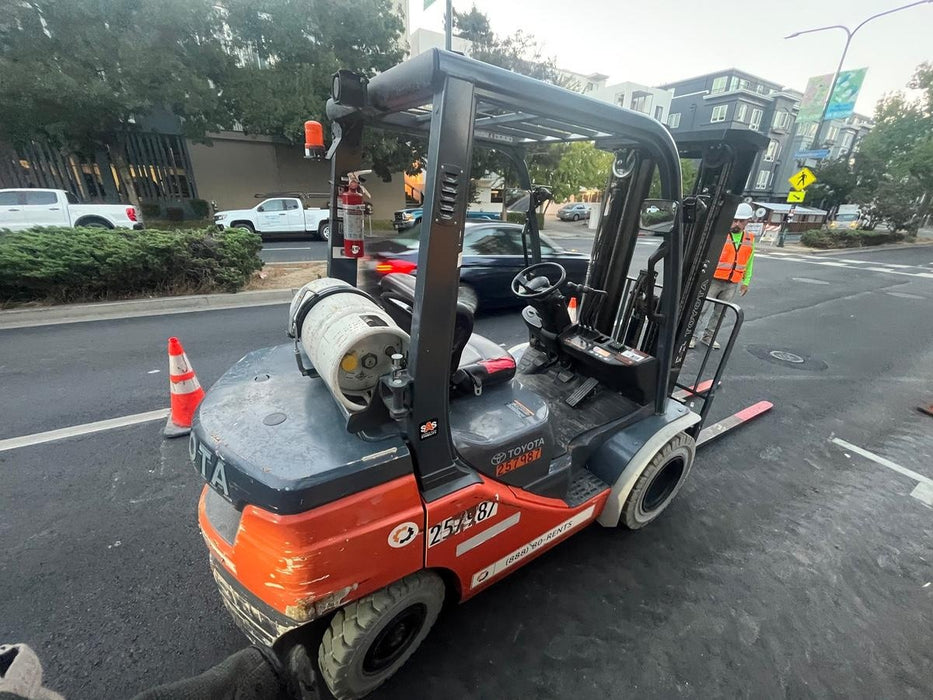 2022 TOYOTA 50-8FGU25