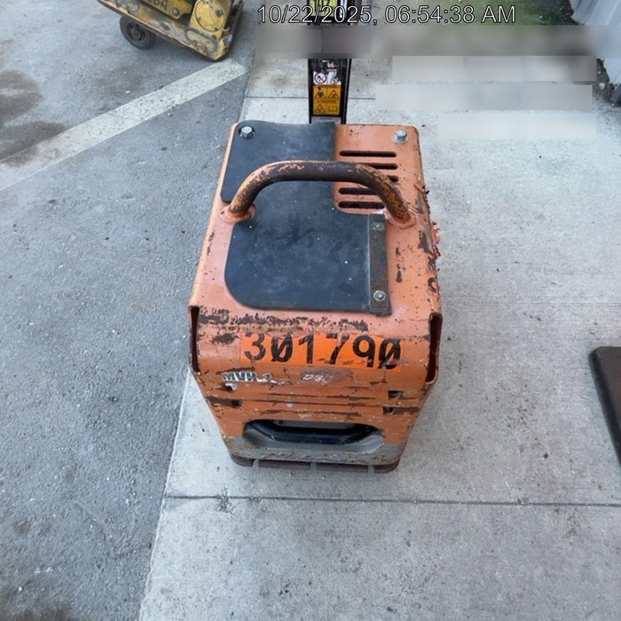 2023 Multiquip MVH158 Honda GX200, 17" Plate, Gas