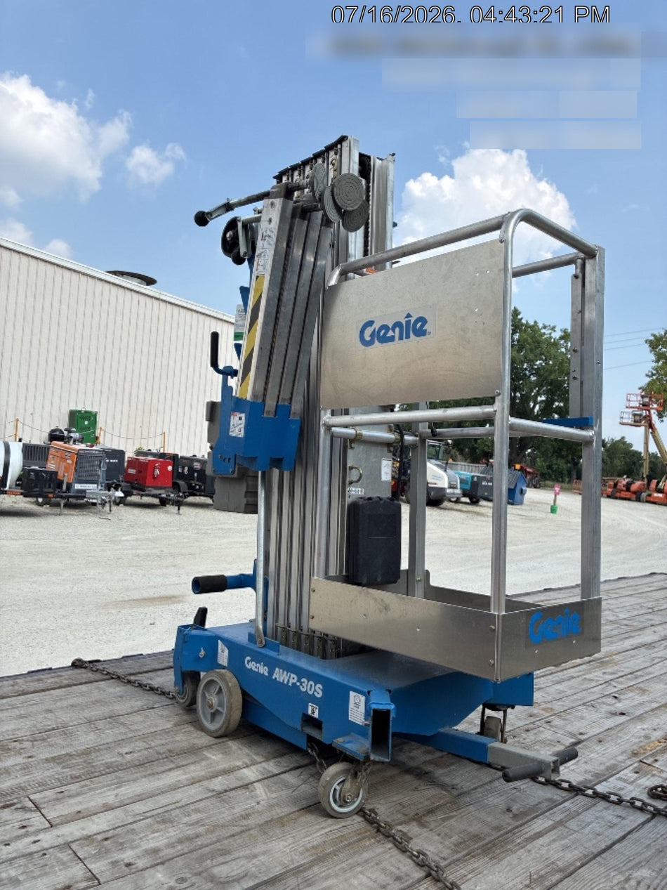 2021 GENIE AWP-30S DC