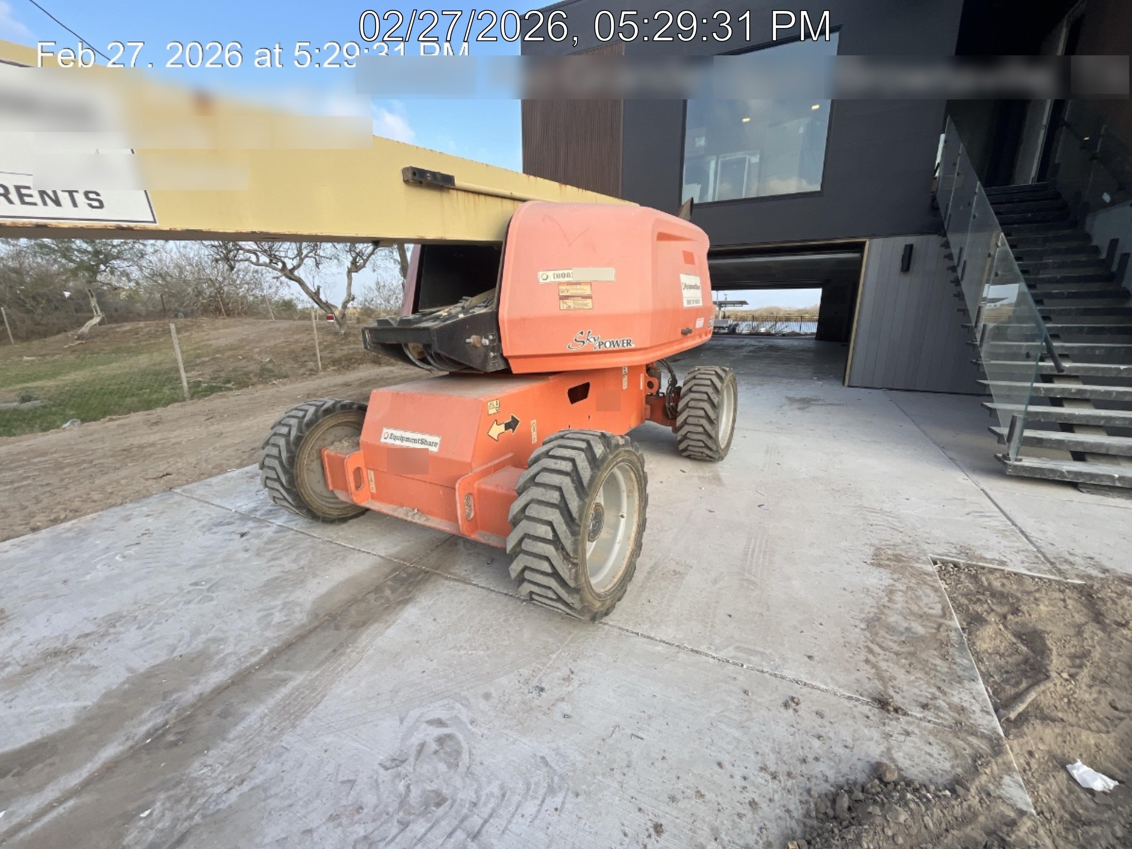2018 JLG 660SJ