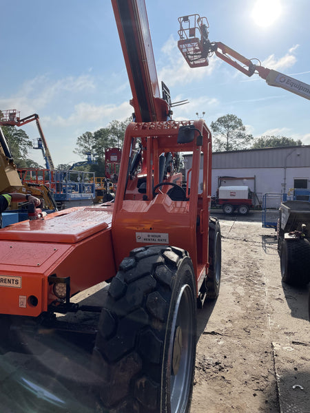 2022 SKYTRAK 8042