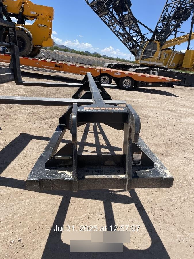 2024 JLG 1001275853