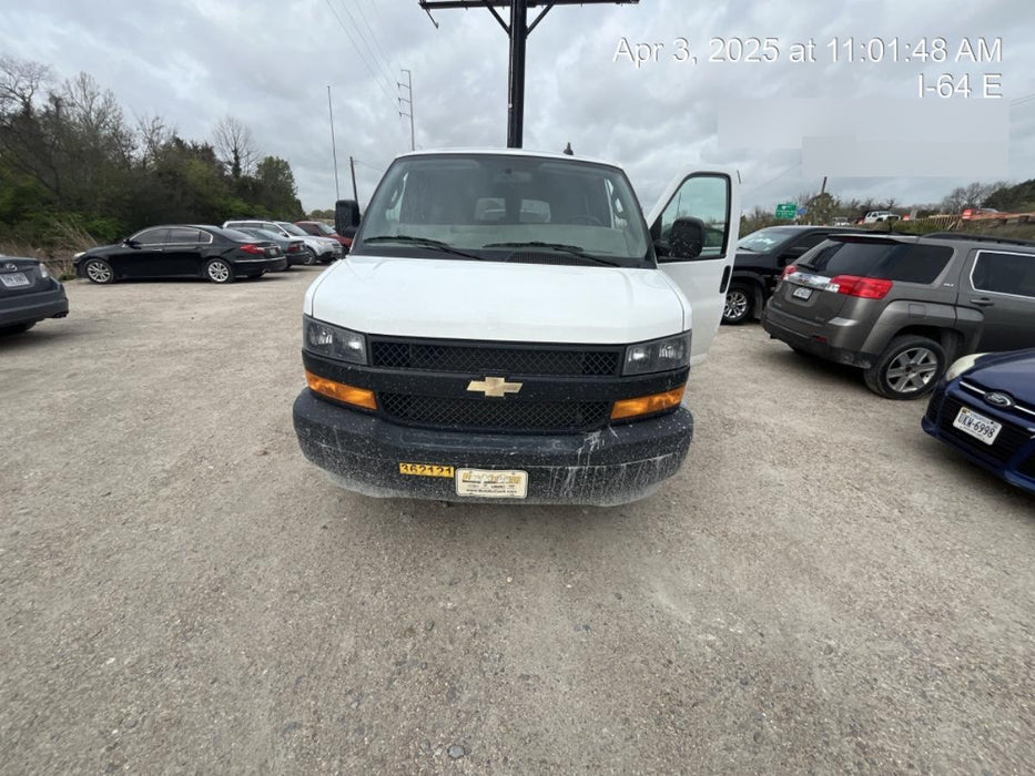 2023 CHEVROLET Express Van - Rental