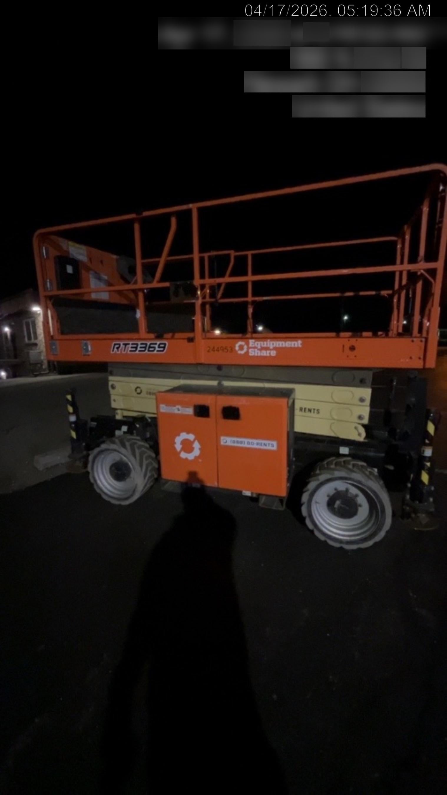 2022 JLG RT3369