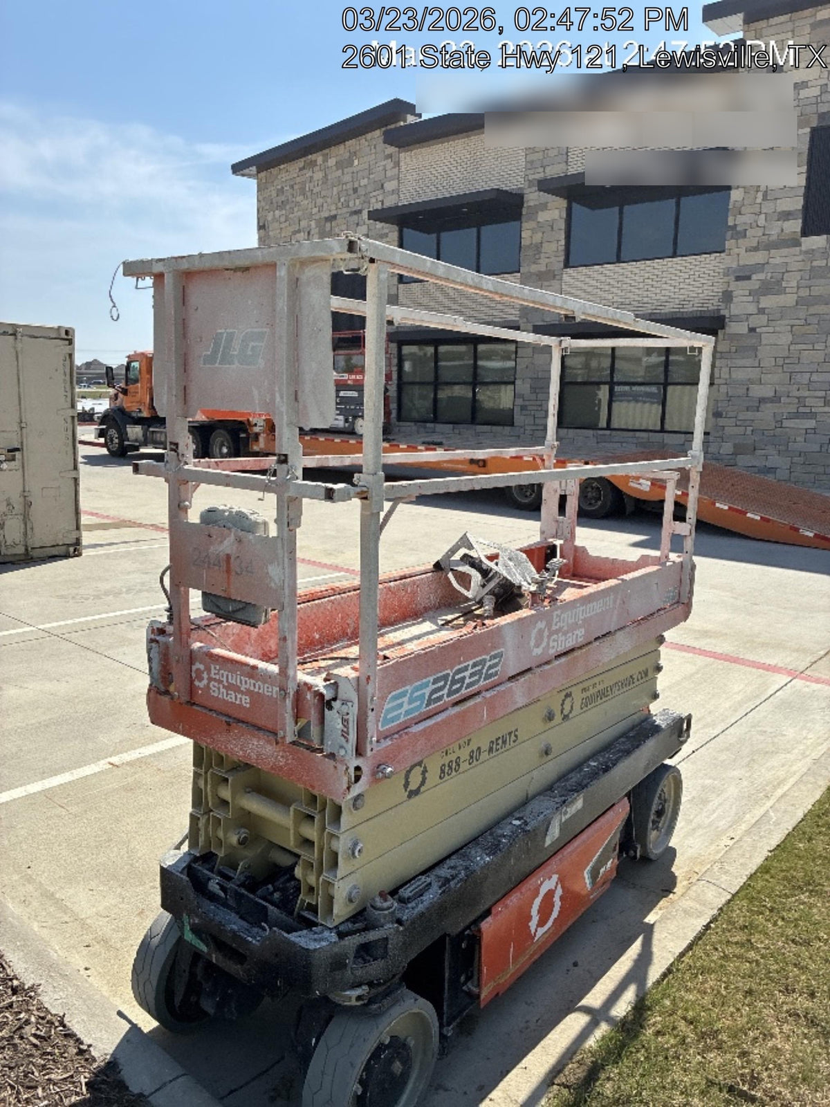 2022 JLG ES2632
