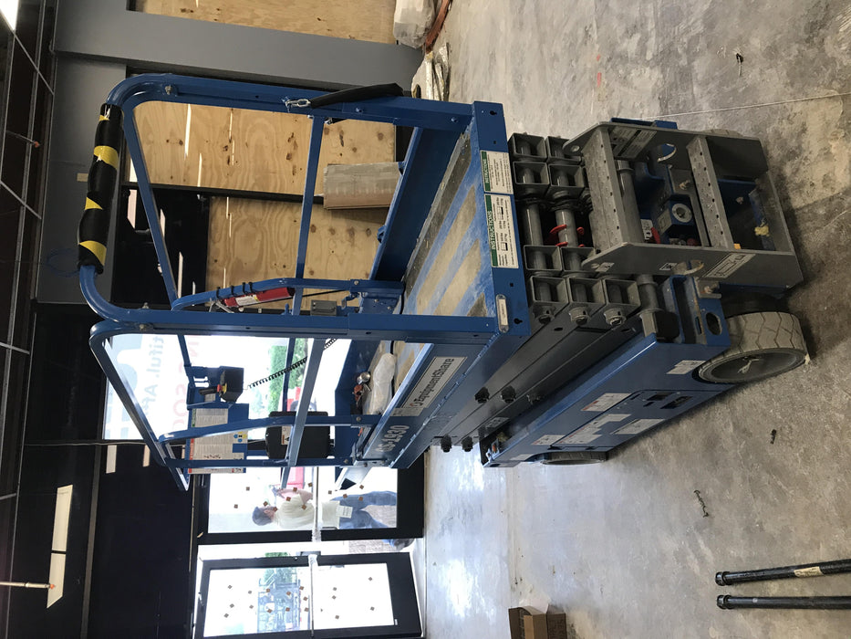 2019 Genie GS-1930 Fixed Rails with Chain Entry