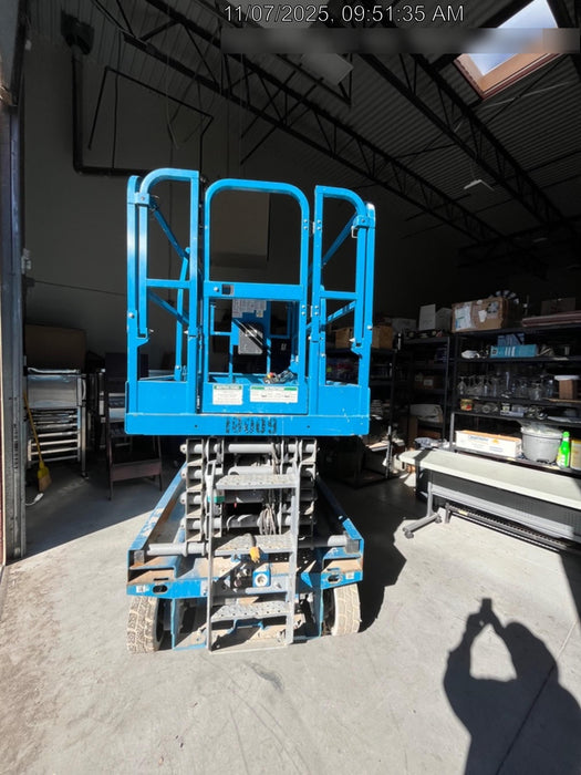 2018 Genie GS-3246 Genie GS-3246 w/Folding rails, Full height swing gate