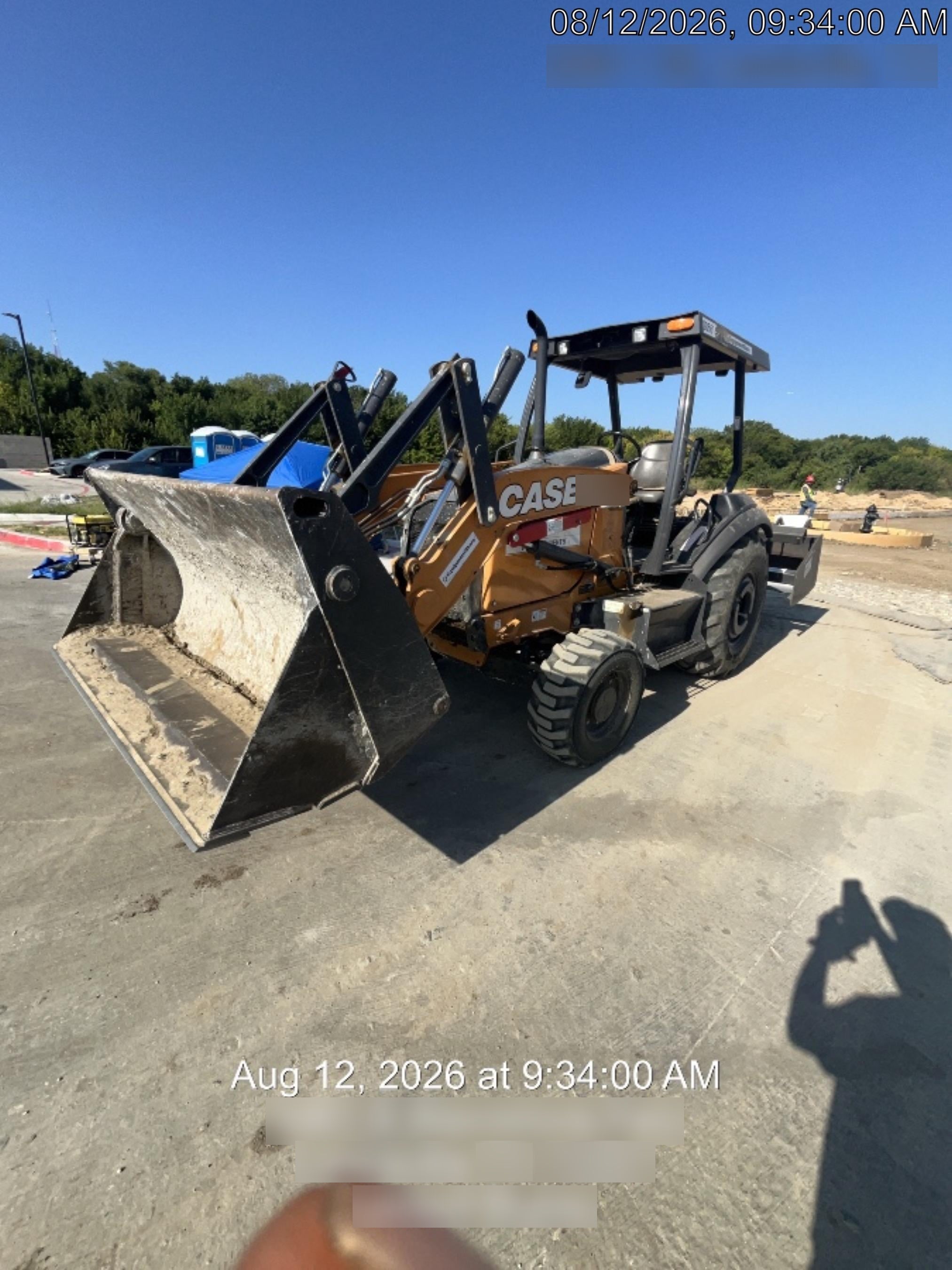 2023 CASE 570N EP