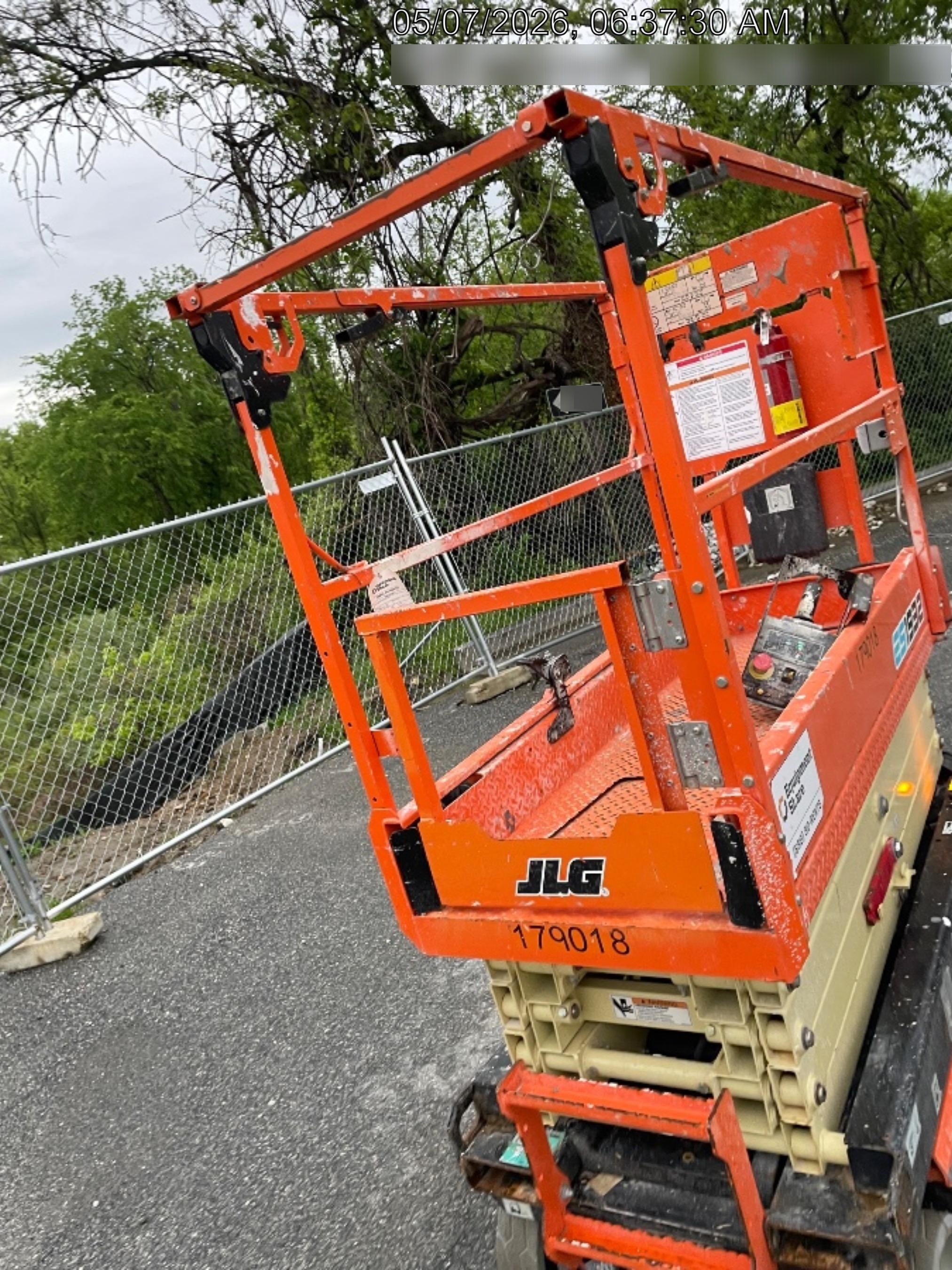 2021 JLG ES1932