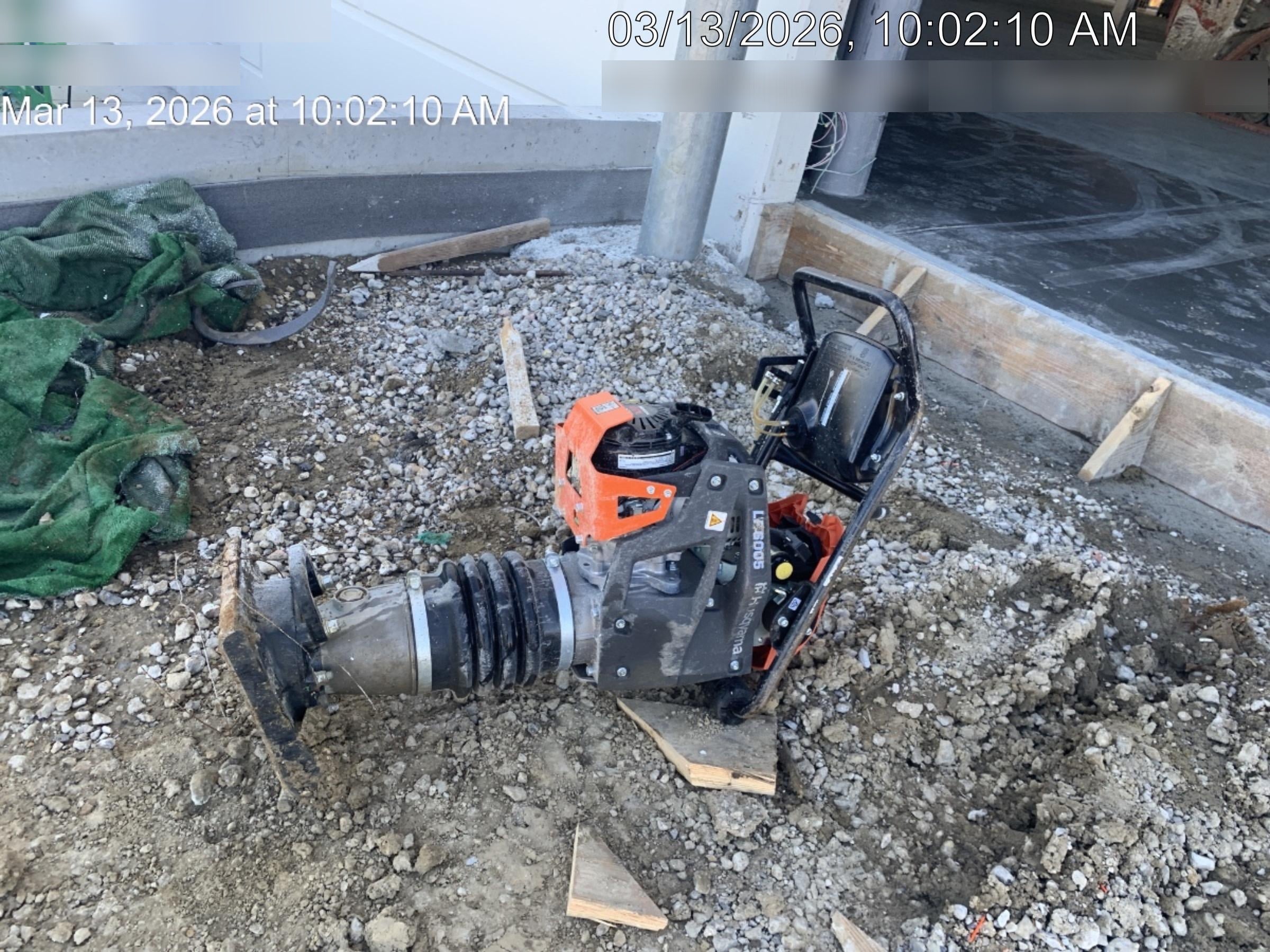 2025 HUSQVARNA LT6005