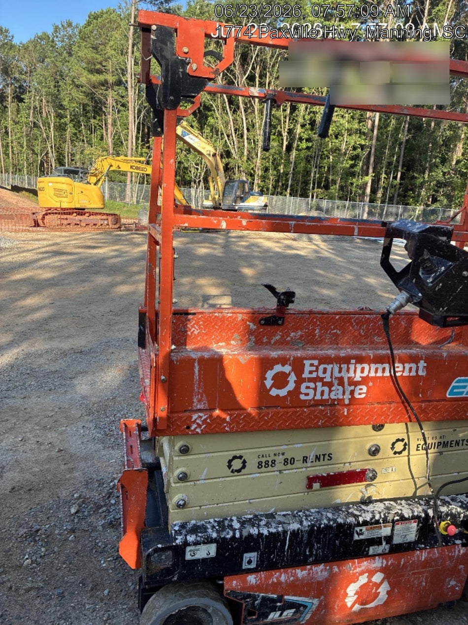 2023 JLG ES1932