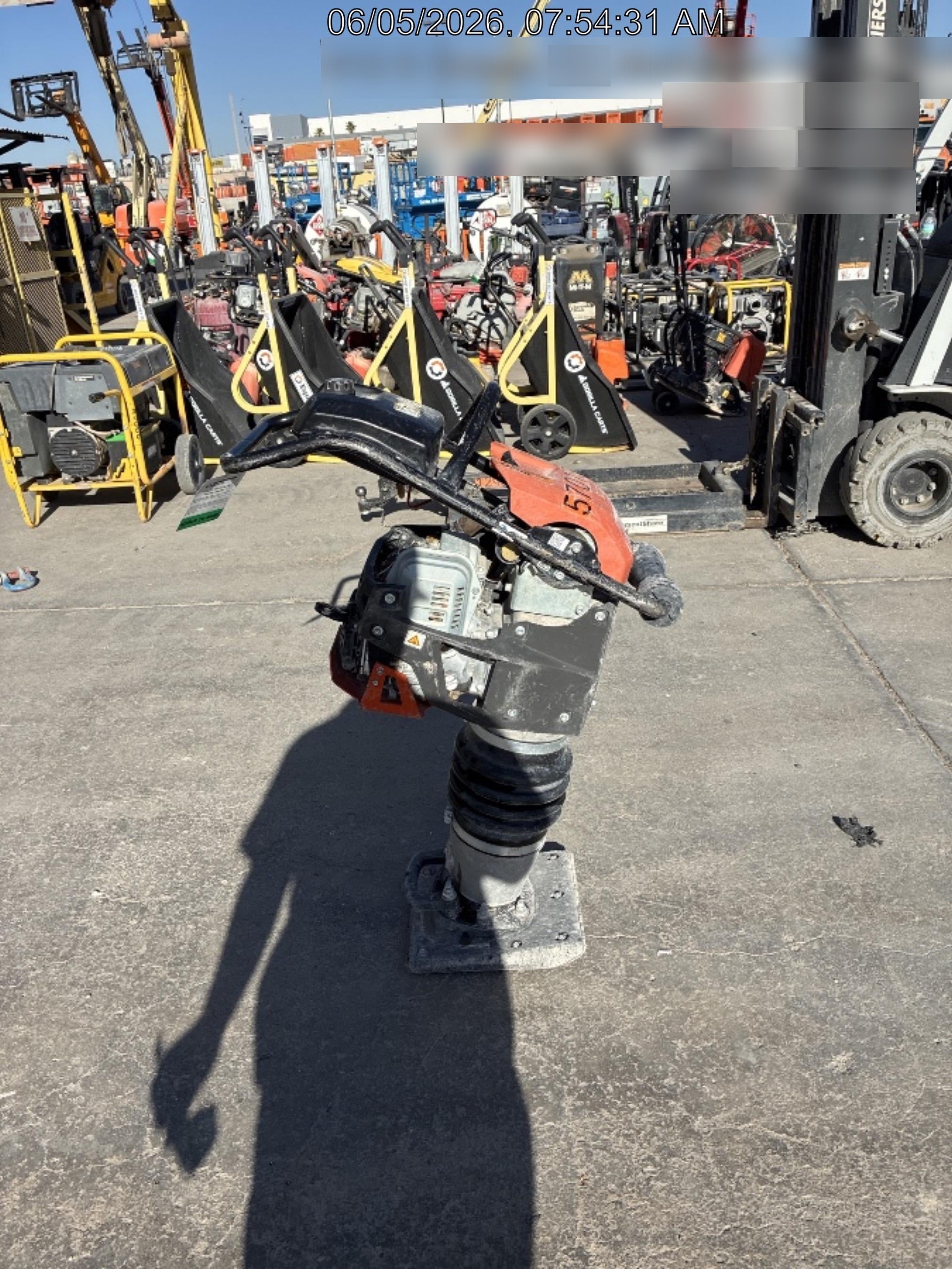 2025 HUSQVARNA LT6005