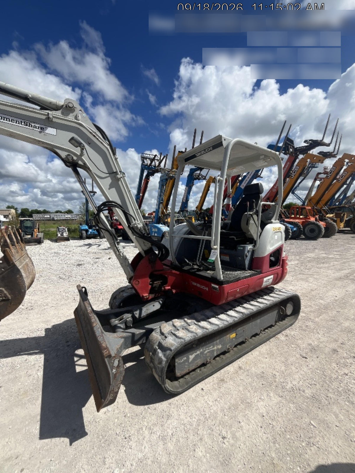 2023 TAKEUCHI TB250-2R