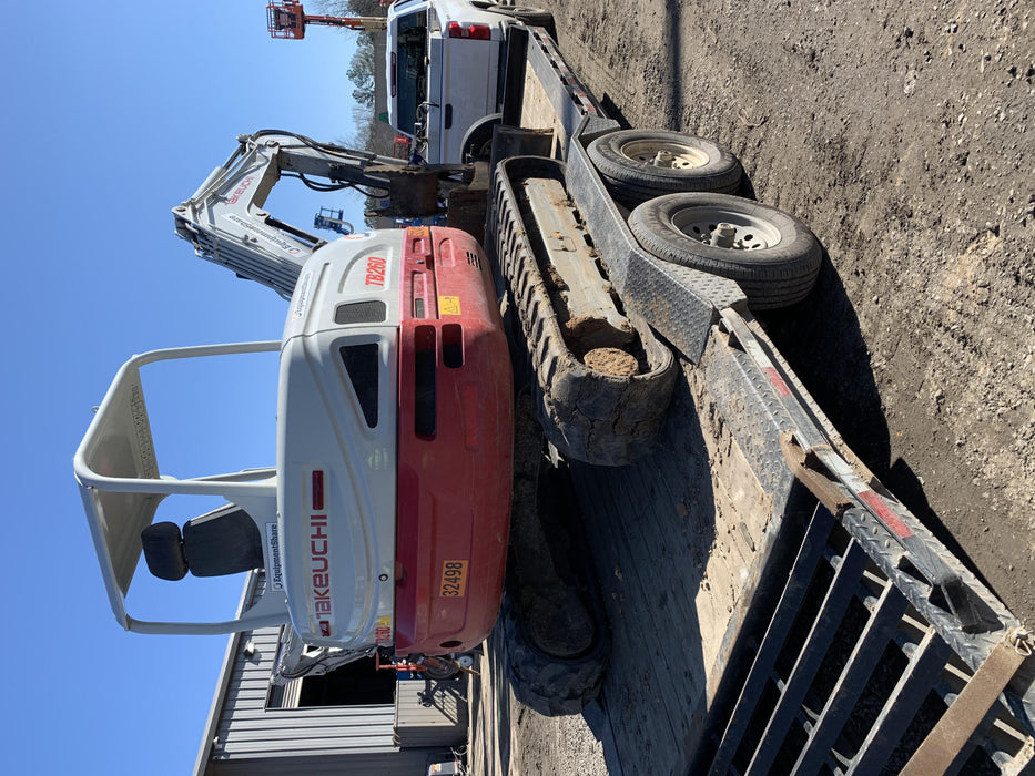 2019 Takeuchi TB260 Canopy, Standard Blade, Auxiliary hydraulics Manual QC, Hydraulic thumb, 12" ,18", 24" Bucket