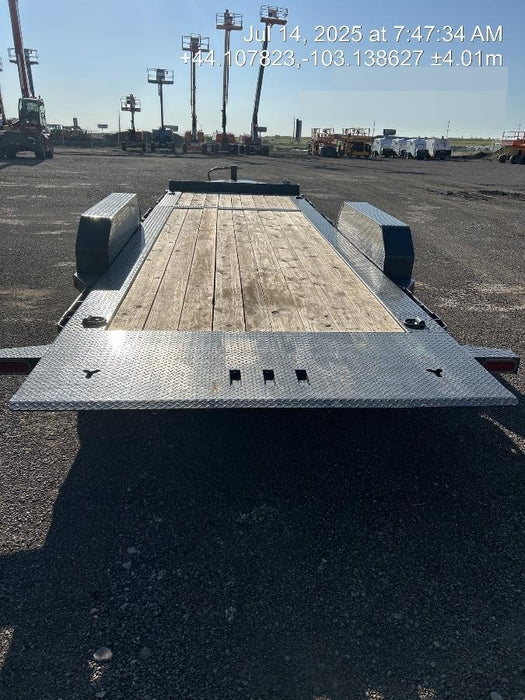 2024 IRONBULL 22' Tiltbed