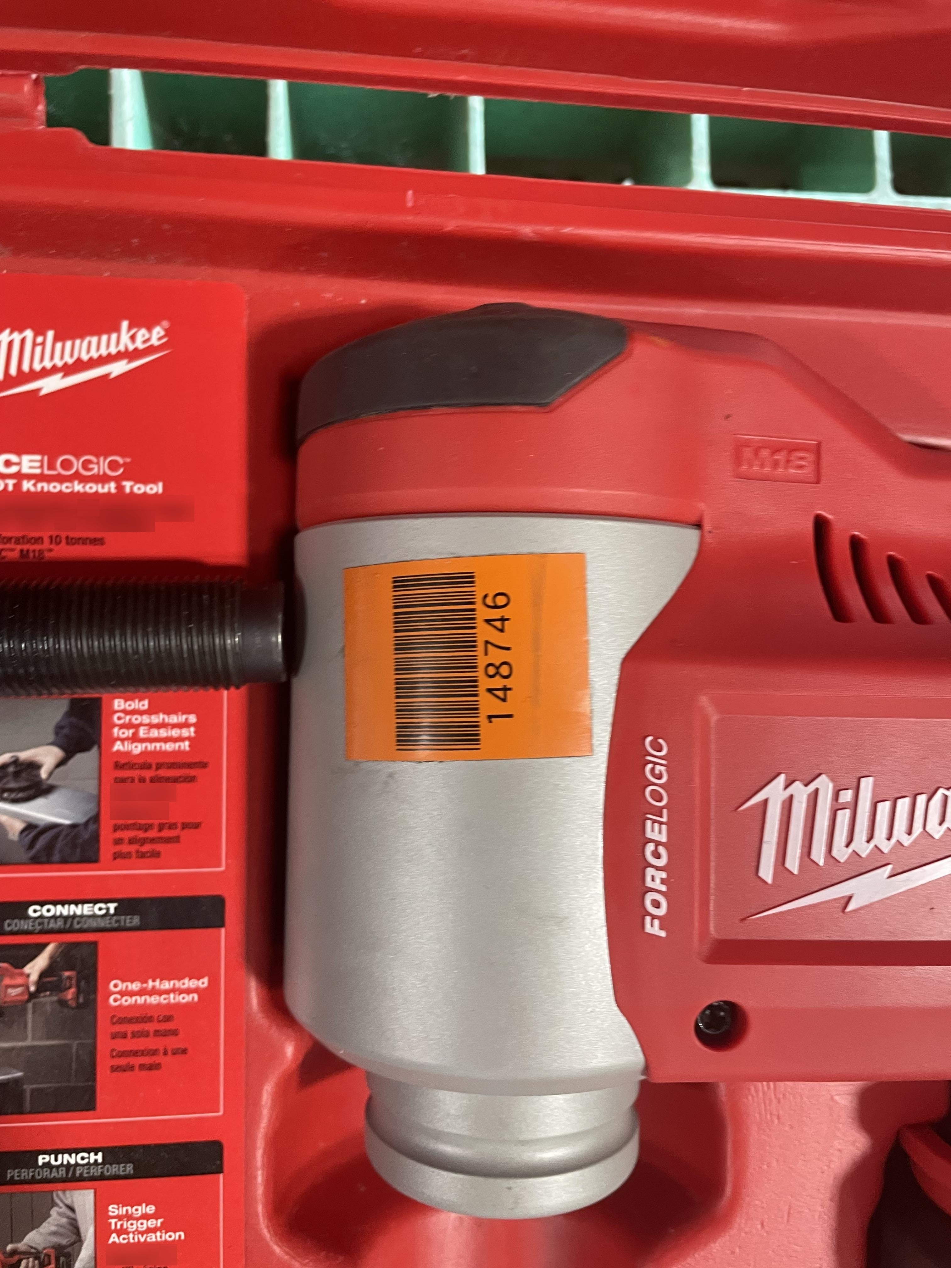 2021 MILWAUKEE 2676-22