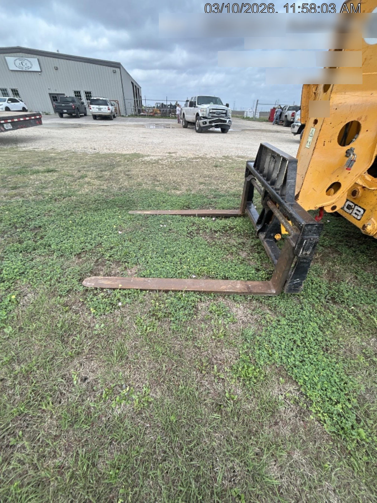 2019 JCB 512-56 109 HP w/Open ROPS, Beacon, Aux Hydraulics, Worklights, Solid Tires w/66" Carriage/60" Forks